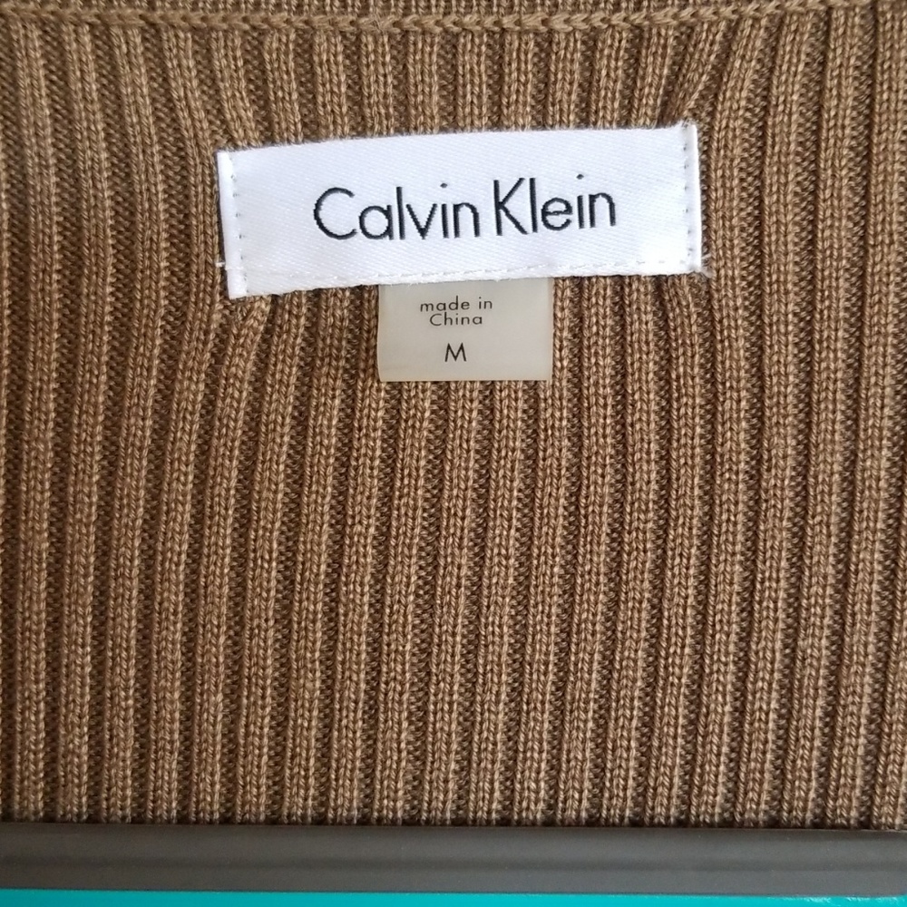 Sweater - Picture 2 of 4